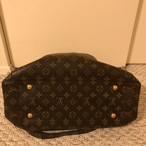 Louis Vuitton MONTAIGNE GM